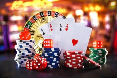 Hood vs Wolf slot game interface on link toto12 showing reels, bet controls, and payout table